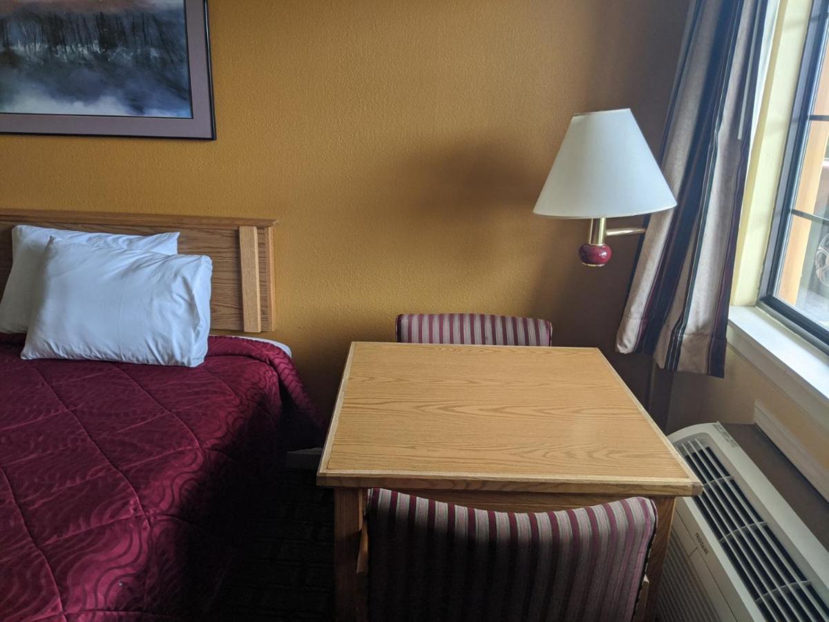 פורט וויין Executive Inn מראה חיצוני תמונה