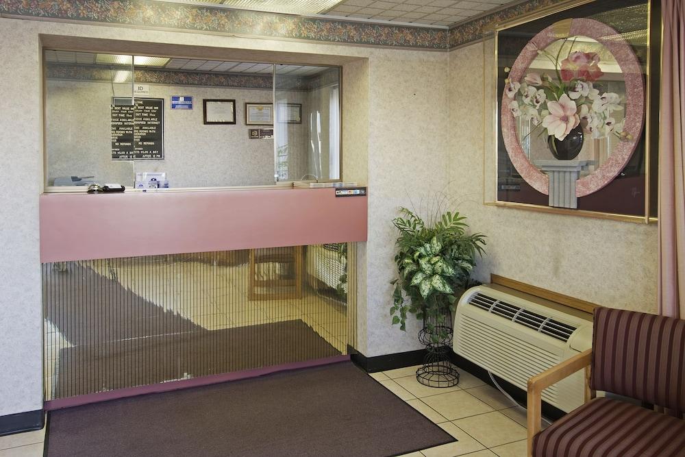 פורט וויין Executive Inn מראה חיצוני תמונה