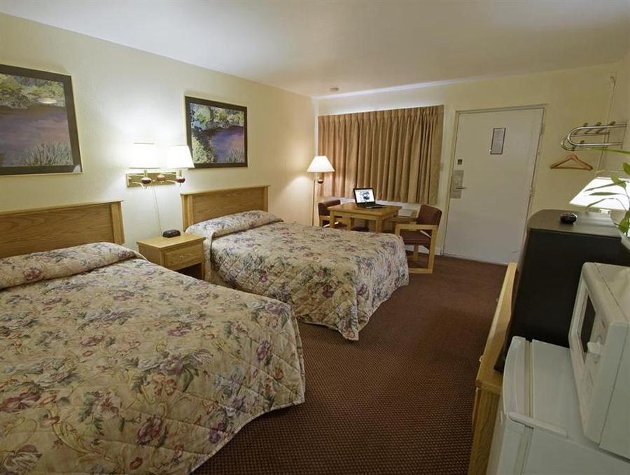 פורט וויין Executive Inn מראה חיצוני תמונה