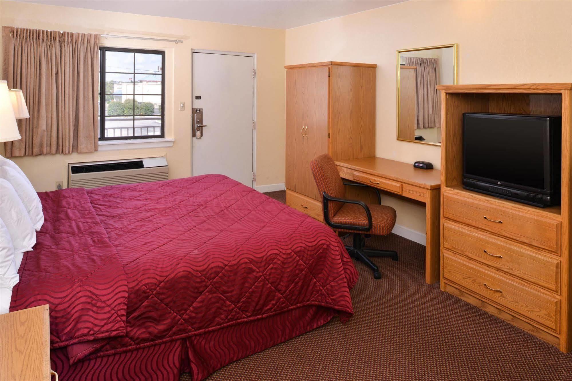 פורט וויין Executive Inn מראה חיצוני תמונה